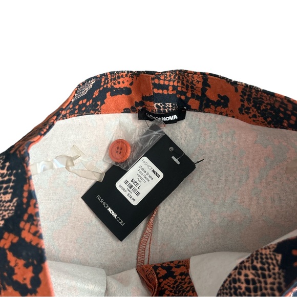 Fashion Nova Pants - Picture 3 of 3